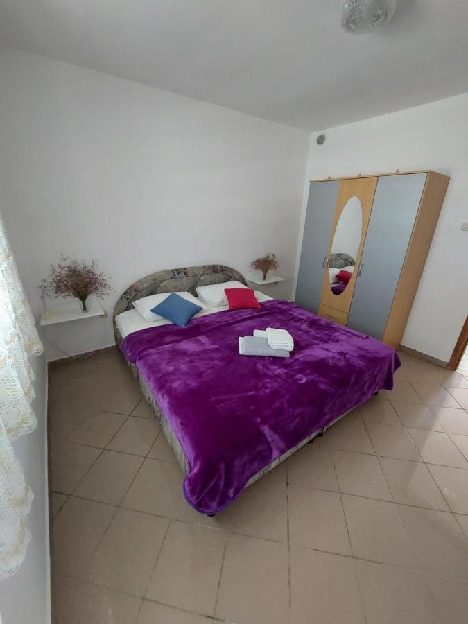 Apartments Markulincic Novalja Exterior photo