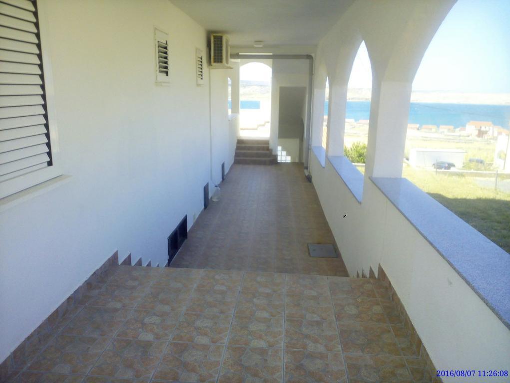 Apartments Markulincic Novalja Exterior photo